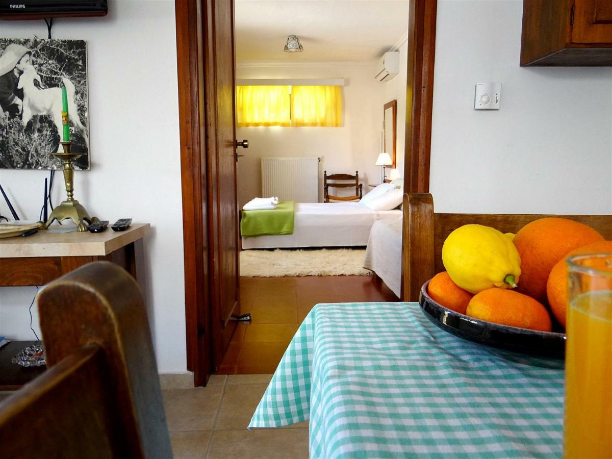 Apartment By The Sea Kato Daratso Esterno foto