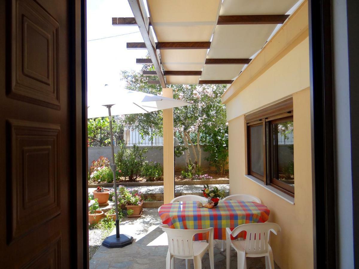 Apartment By The Sea Kato Daratso Esterno foto